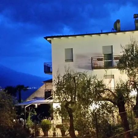 Hotel Augusta Garni 2*