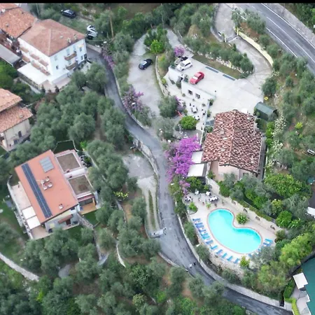 Augusta Garni 2* Limone sul Garda