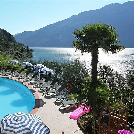 Augusta Garni 2* Limone sul Garda