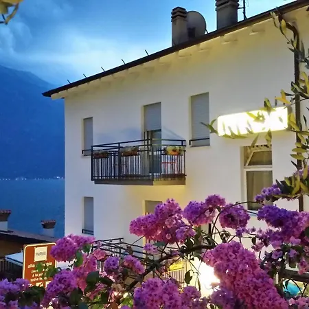 Augusta Garni 2* Limone sul Garda